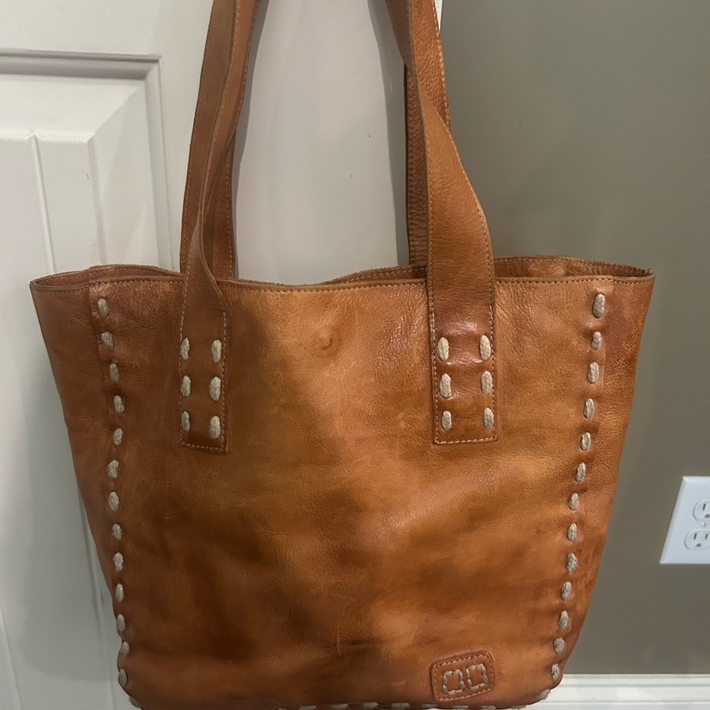 Bed Stu Tan Leather Tote with Stitch Detailing